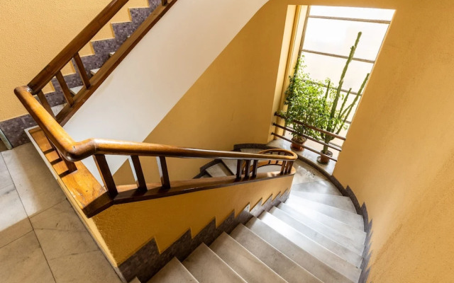 Black Sand Studio by Wonderful Italy