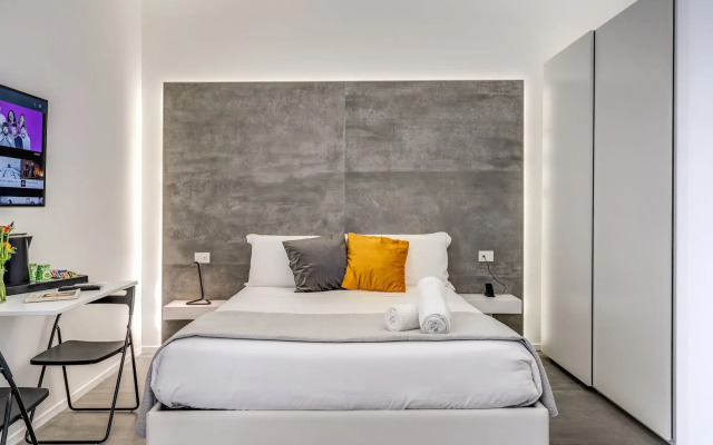 Gallery Suite Naples