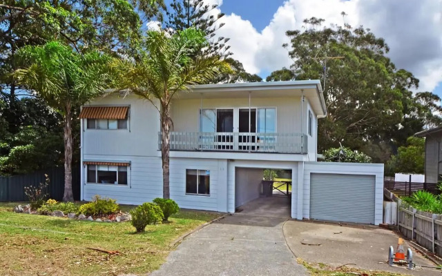 Crystal Waters Beach House