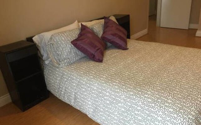 LM Stays -Near Airport & Golf & Shopping