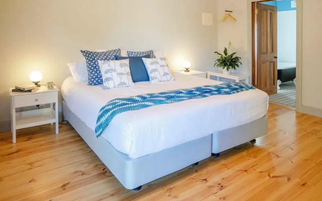 Willunga Gallery Cabins
