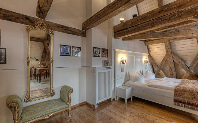 Hotel Orphée - Großes Haus