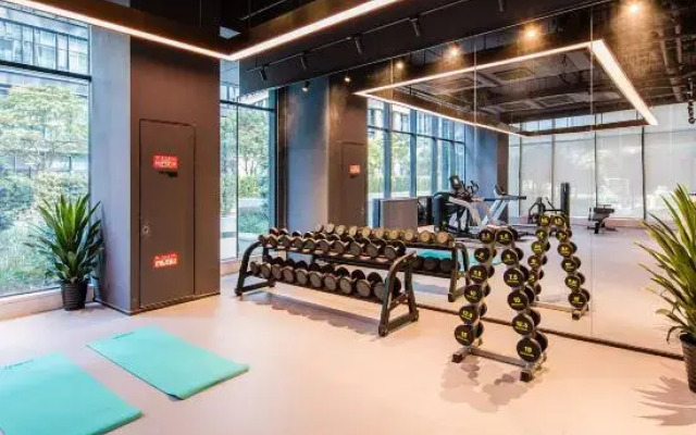 MeiWei Hotel (Shanghai Hongqiao Airport National Exhibition Center)
