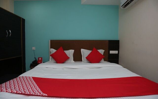 OYO 27016 Hotel Sai Siddhi
