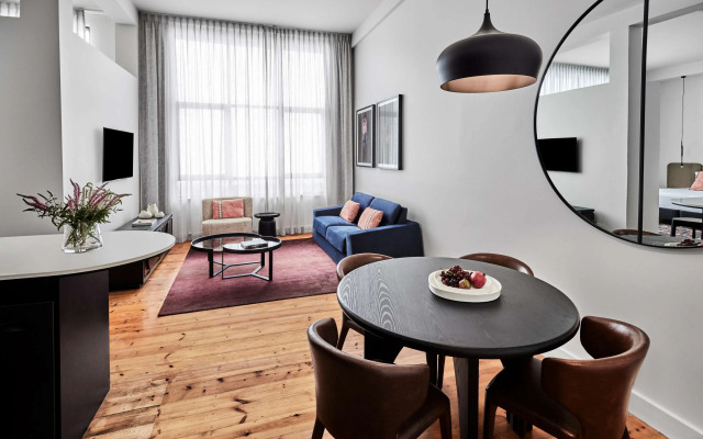Adina Apartment Hotel Melbourne on Flinders