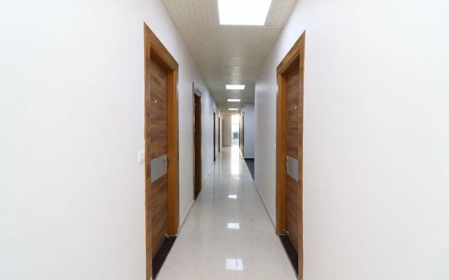 The Grand Palace by OYO Rooms