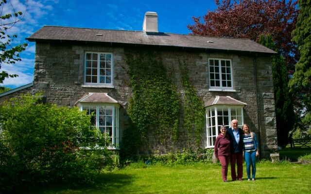 Pontyclerc Farm House B&B