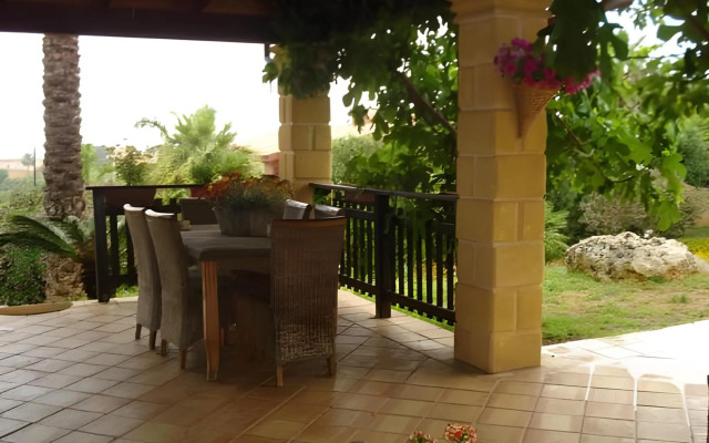 Villa Carlo Resort