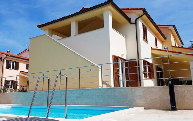 Villa Aurora 4-SternePrivate POOL