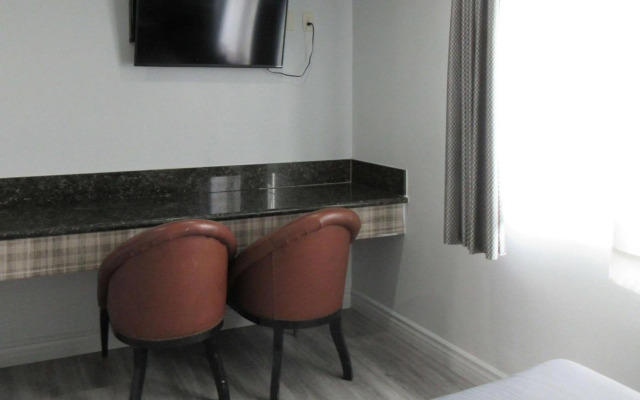 Rodeway Inn Commerce - Los Angeles