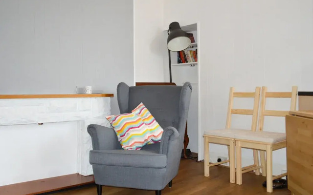 Comfy 1 Bedroom Apartment by Murrayfield