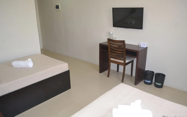 Columbus Plaza Hotel