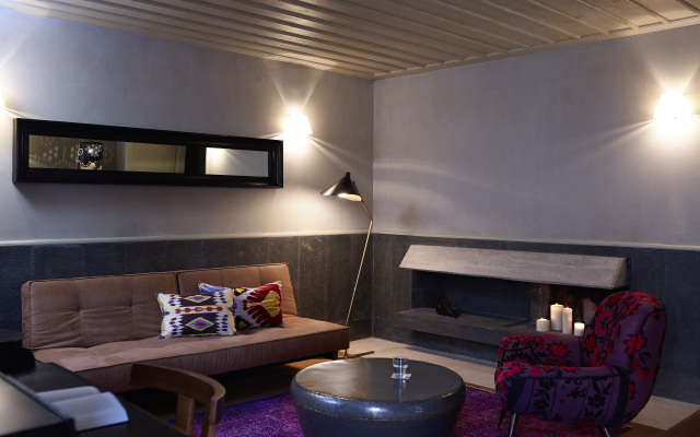 Kinsterna Hotel