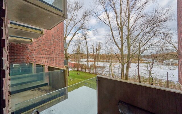 Na Grobli Studio Apartment by Renters
