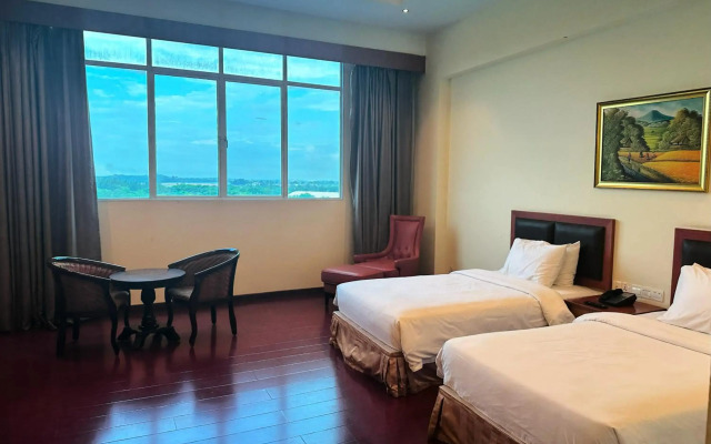 Golden View Hotel