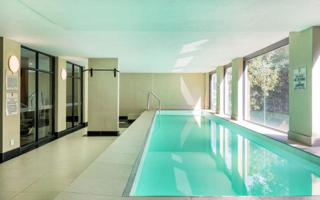 Authentic Cape Town Apartment near the Silo District