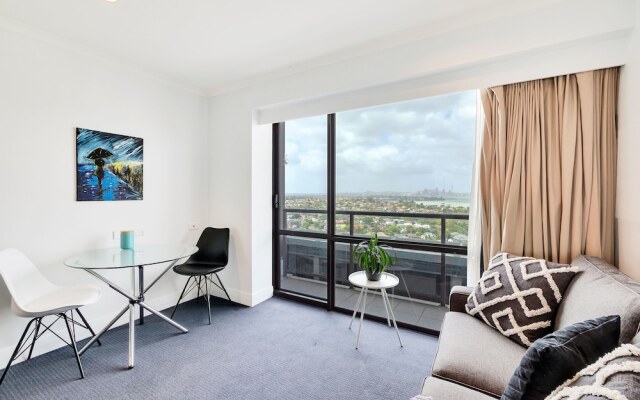 Sea City Views Takapuna Studio w Carpark