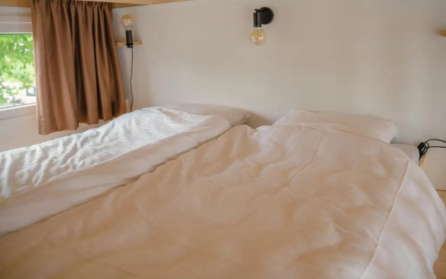 Tiny River House 2 Guest