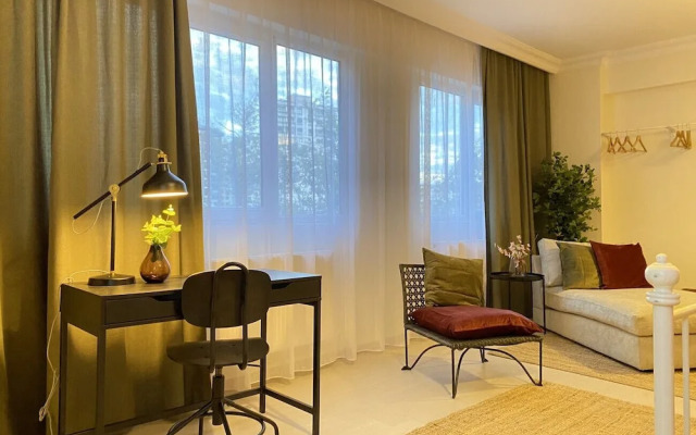 Missafir Modern Flat With Balcony on Bagdat Street