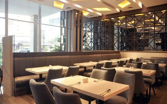 Grand Picasso Hotel