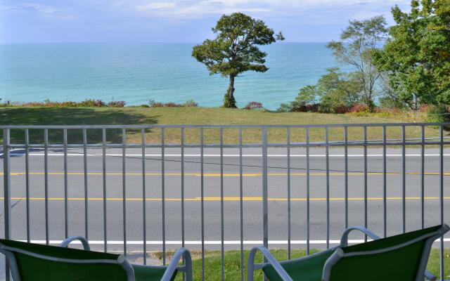 Holiday Inn Express & Suites St Joseph by IHG