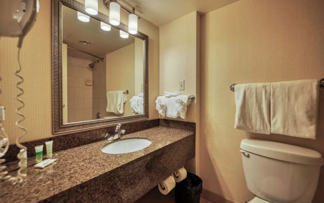 Amenida Residences