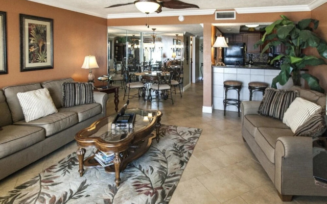 209 Mariner West