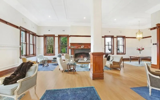 Fountaindale Grand Manor