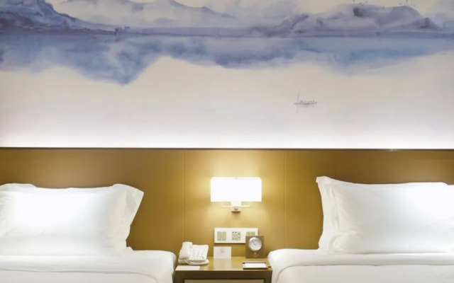 Wuhan Optics Valley Convention Hotel