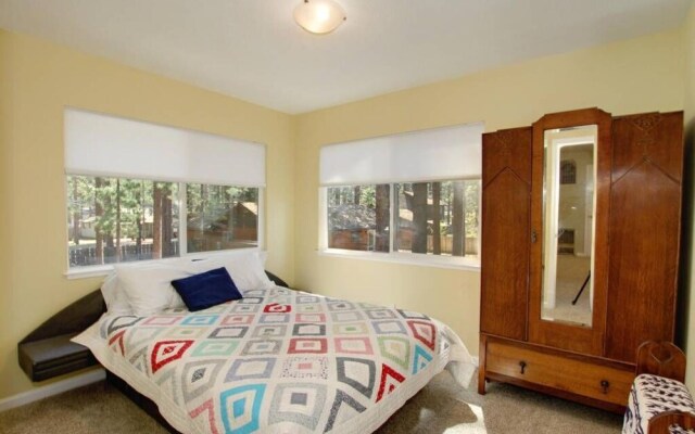 Ormsby House 1489O 4 Bedroom Home by RedAwning