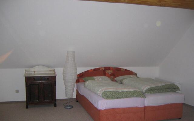 Quaint Holiday Home in Kropelin with Balcony