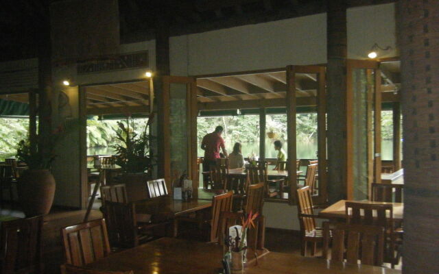 Rainforest Eco Lodge