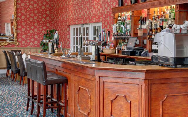 Best Western Plus Kenwick Park Hotel