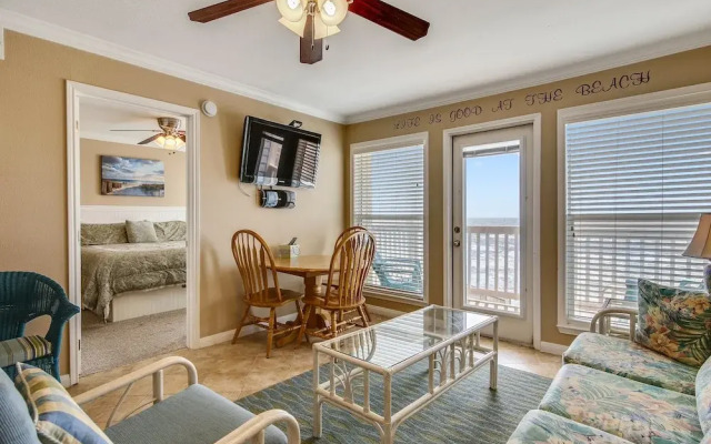 Seascape 1210 1 Bedroom Condo by RedAwning