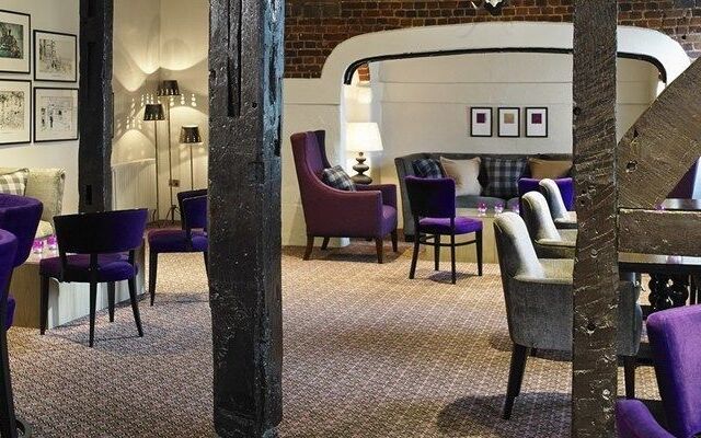 Inn At Woburn