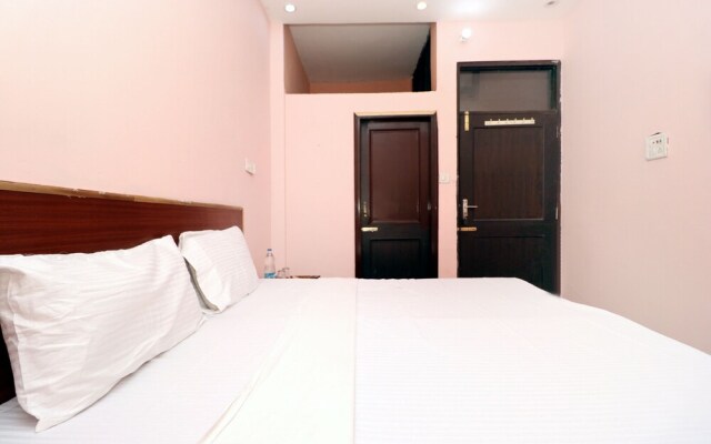 Spot On 41567 City Inn Guest House