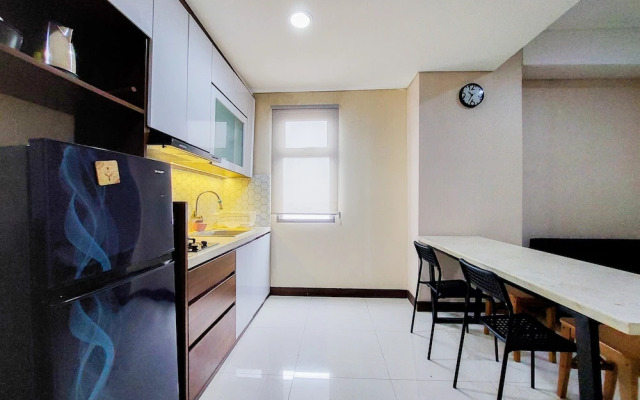 Comfort and Modern Look 2BR Apartment Springwood Residence