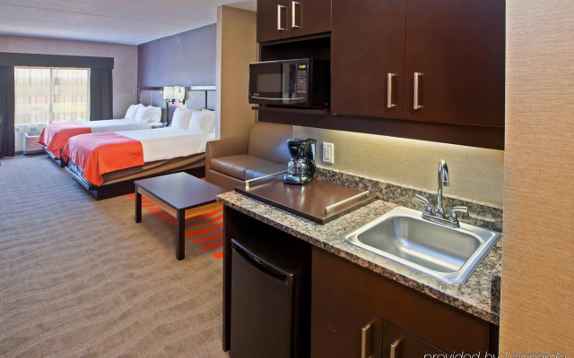 Holiday Inn Express and Suites Columbus Edinburgh by IHG