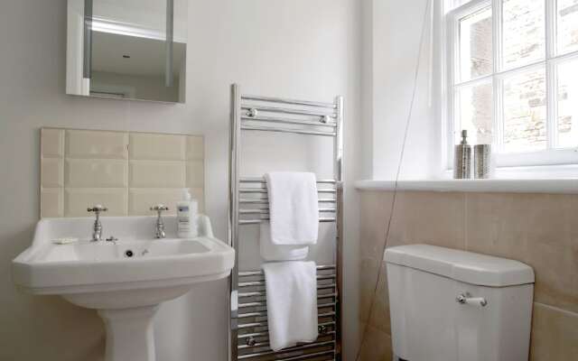 Edinburgh City Centre Apartment