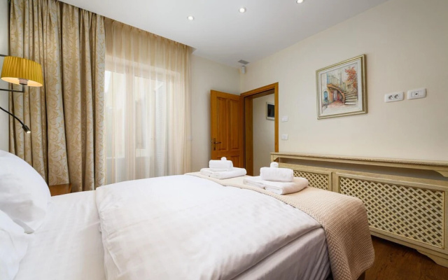 Stunning Home in Kukci With 6 Bedrooms, Wifi and Outdoor Swimming Pool - Hotel in Porec - Photo 4
