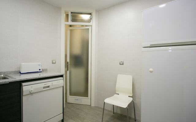 Apartment With Large And Private Terrace