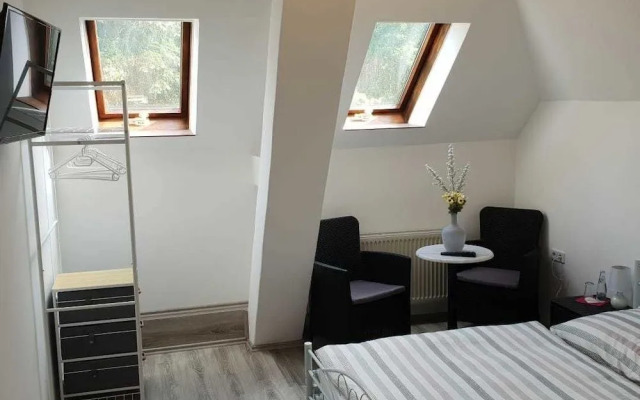 Landhotel Sonnenschein -- Nur für Geschäftsreisende--