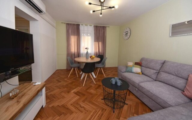 Two bedroom apartment Marinero