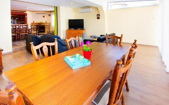 Peni 83 - Four Bedroom