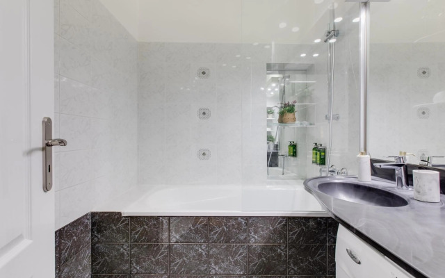 Wenceslas Square Royal Two Bedroom Apartment