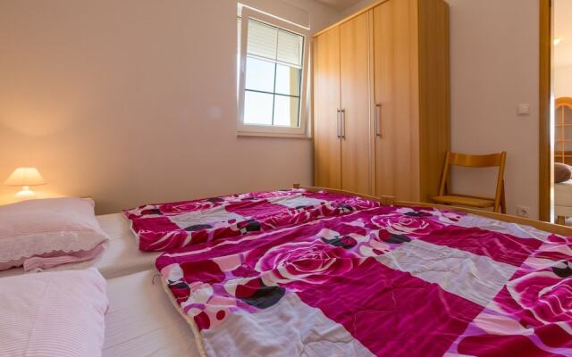 Apartments Kolonic