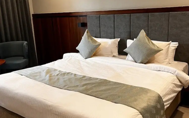 Hotel The Qubice Kolhapur