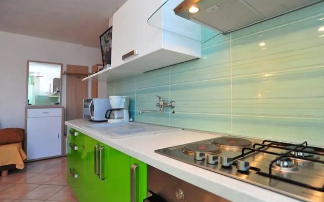 Ljilja - 10m From the sea With Parking - A2