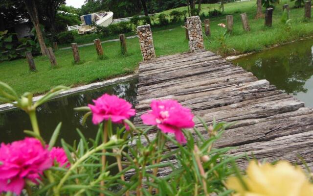 Phutawan Resort