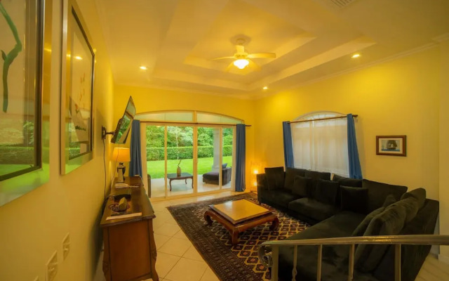 Colina 1F - 2 Bedr 2 Bath